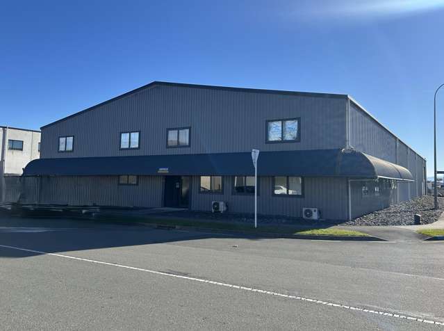 Quality Industrial Facility | Warehouse + Offices