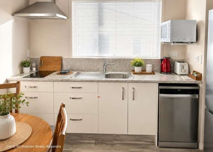 40 Shannon Street and 12 Bantry Street Alexandra_17