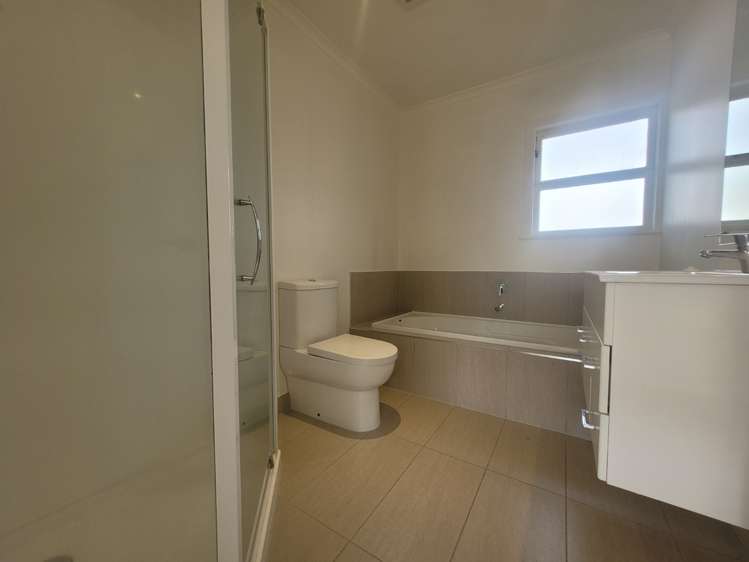 5E Athens Road 10051_15