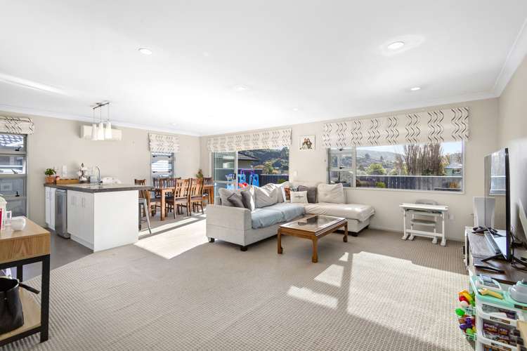 15 Speldhurst Grove Stokes Valley_4