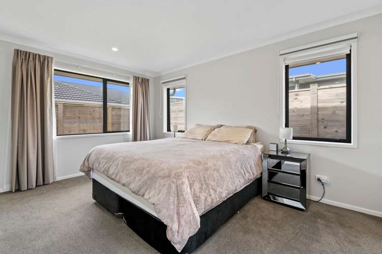 47 Couldrey Crescent Red Beach_11