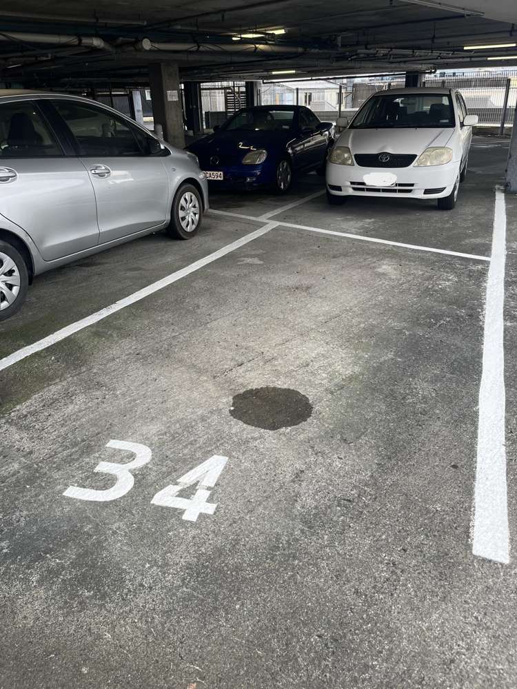 4B34/187 Victoria Street - Car park_0