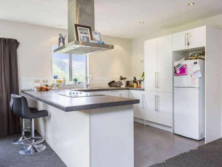 33 Forest Road Pinehaven_5