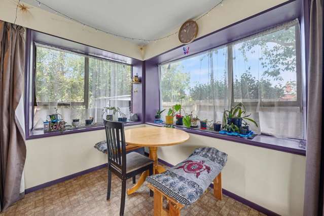 2/119A Prestons Road Redwood_2