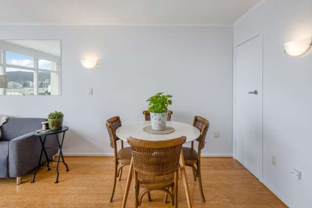 22/4 Claremont Grove Mount Victoria_3