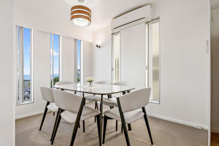 2/98 Halsey Drive_5