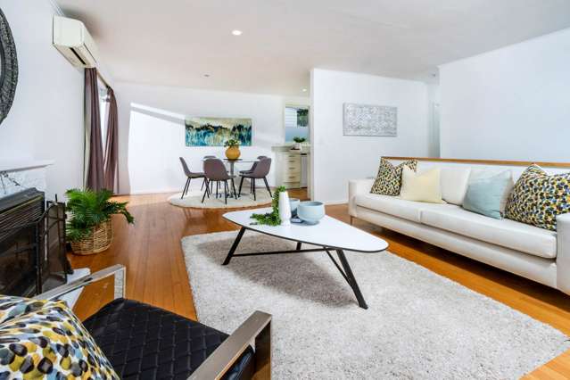 4 Bond Crescent Forrest Hill_4