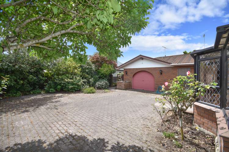 11 Maple Grove Mosgiel_17