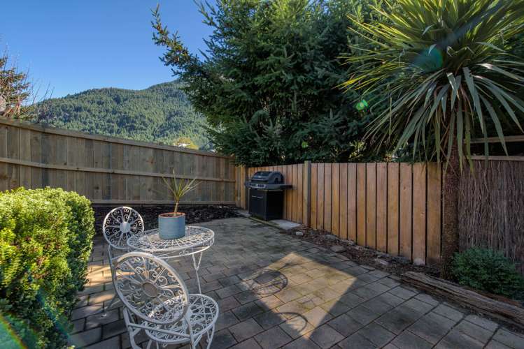 203 Fernhill Road Fernhill/Sunshine Bay_12