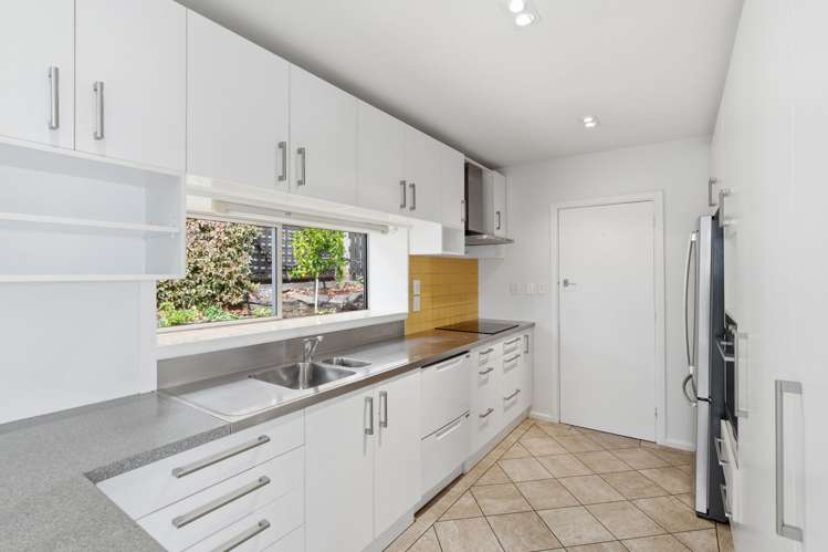 39 Te Awakura Terrace Mount Pleasant_6