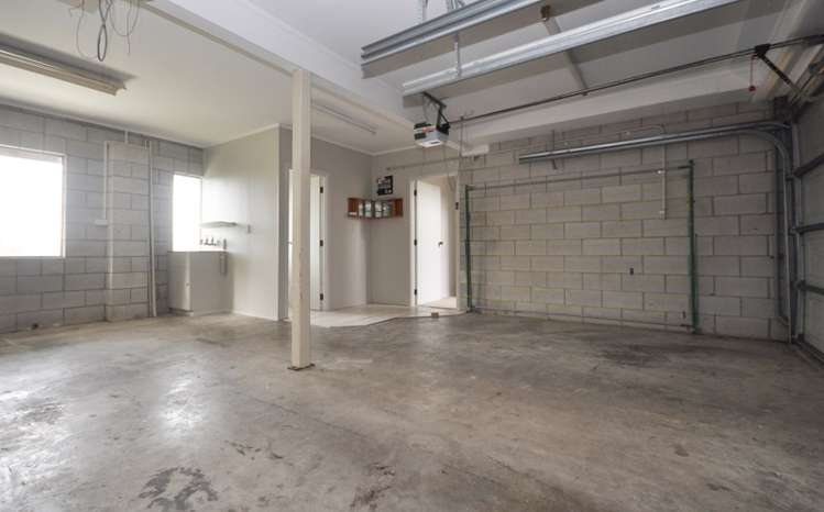 1/55a West Lynn Road Titirangi_19