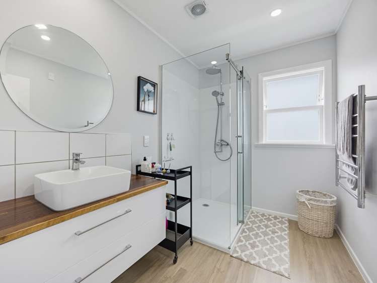 2 Magdalen Street Tawa_18