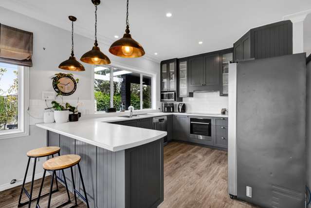 20 Maple Crescent Whalers Gate_3