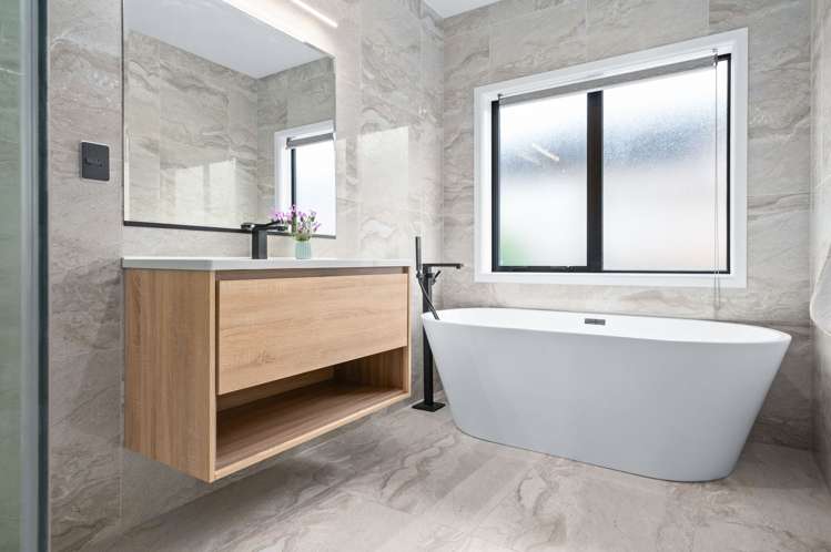 1 Waireka Road Rototuna North_21