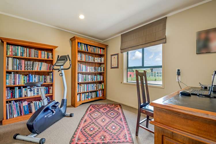 47 Viles Road Bulls_12