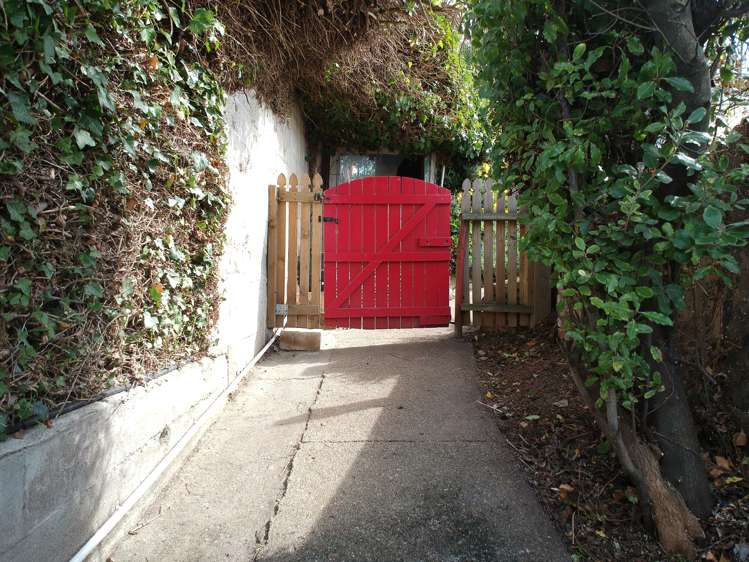 10A Wharfe Street South Hill_15