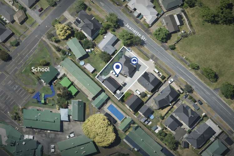  B/2 Jeanette Street Glenview_6