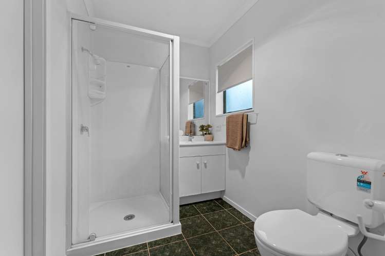 4 Royalpark Place Favona_12