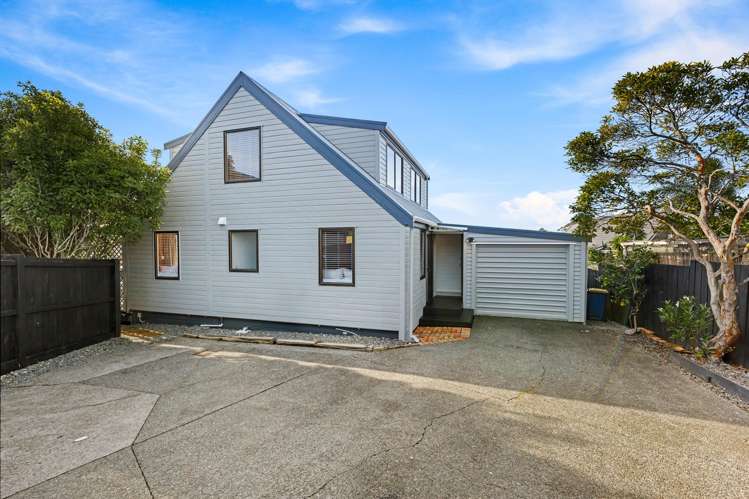 2/7 Fernbird Place Massey_25