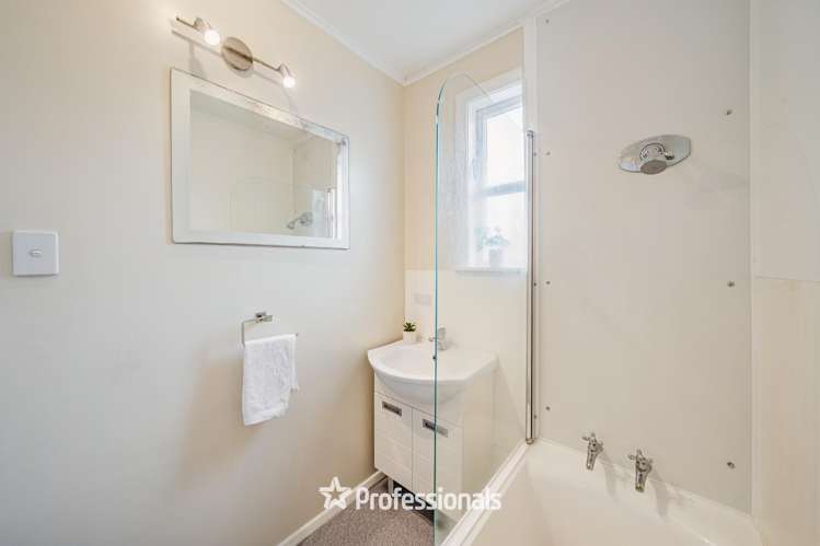 10 Hughes Crescent Taita_9