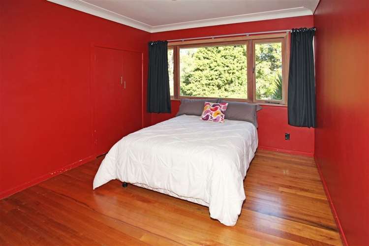 15 Clark Road Pahurehure_10