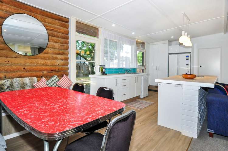 305 Linton Crescent Whangamata_9