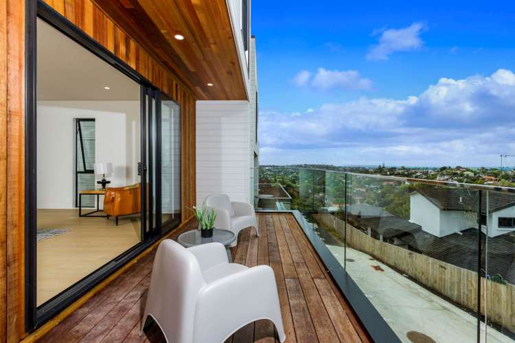 591b East Coast Road Browns Bay_13