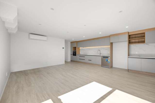 Rare Find: Extra-Large Living Room in a Compac...