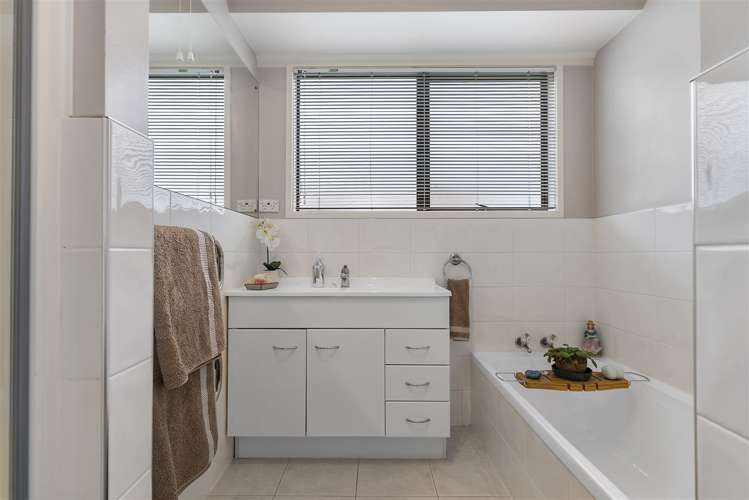 41 Marendellas Drive Bucklands Beach_12