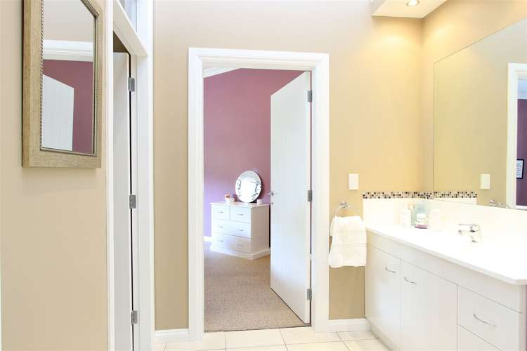 3 Endeavour Drive Whitby_19