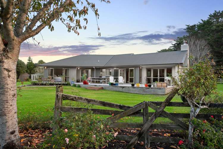 19 Valley Road Waitoki_19