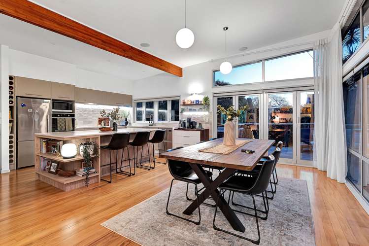 12 Leatham Avenue Strandon_12