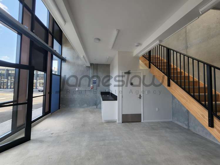 7/3 Pacific Rise Mount Wellington_12