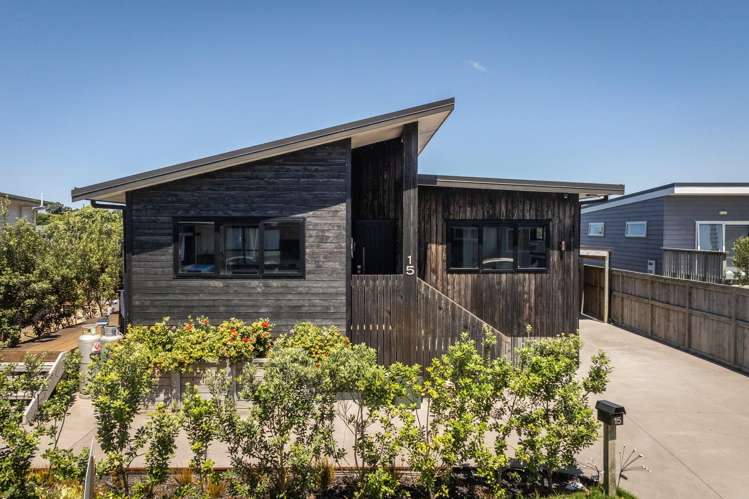 15 Sandy Place Waihi Beach_1