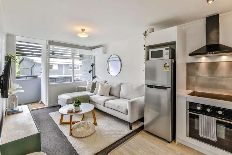 1/11 Don Croot Street_3