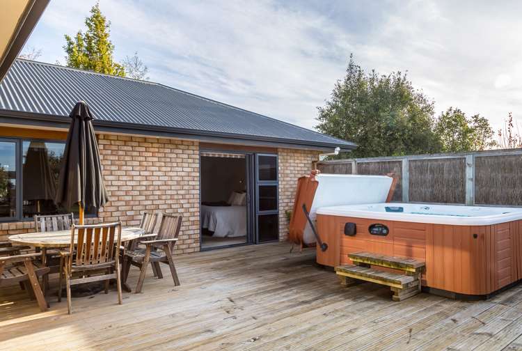 9 Redwood Lane Martinborough_18