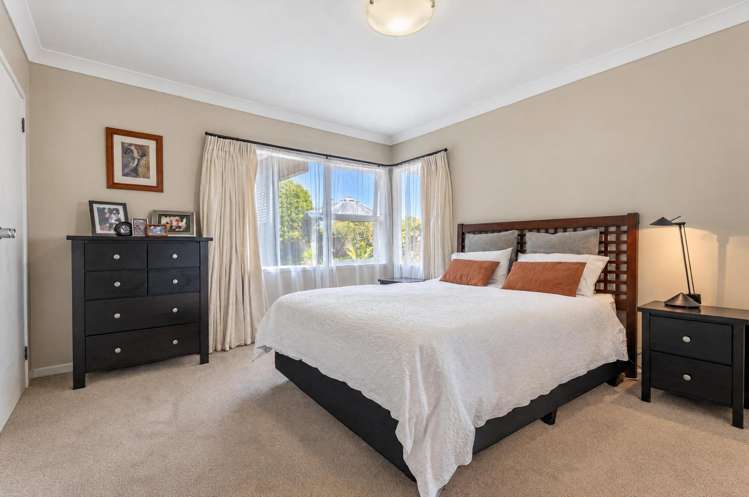 3/2 Chilton Place Mellons Bay_8