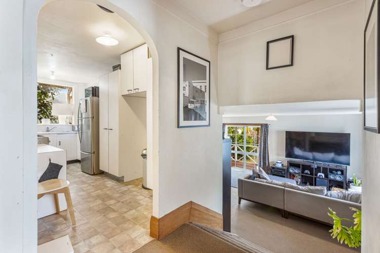 8 Muripara Avenue Point Chevalier_11