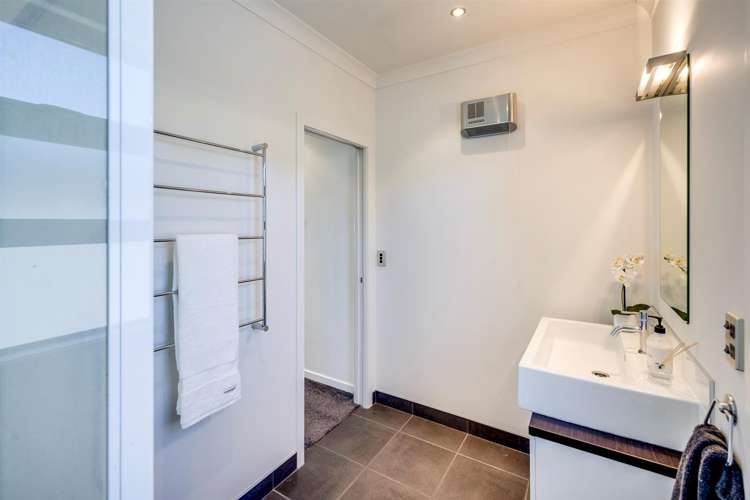 21 Tasman Drive Poraiti_18