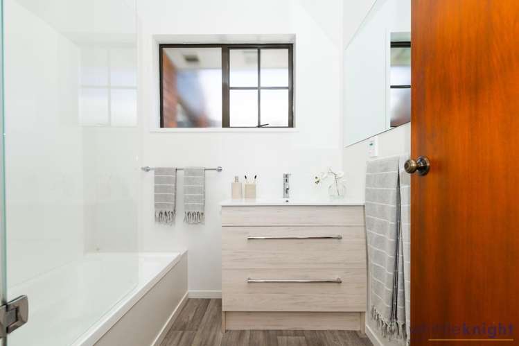 34 Strathean Avenue Avonhead_11