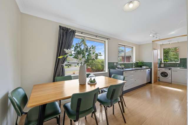 22 Sandown Crescent Aranui_2