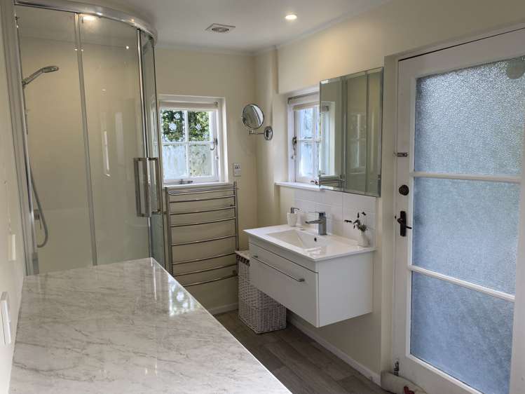 24 Salem Place Torbay_16