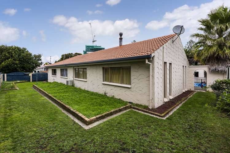 5 Swanson Road Henderson_11