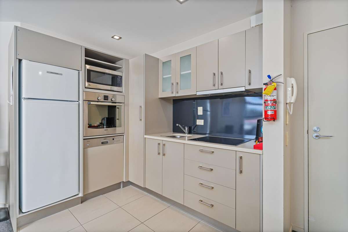 U2E/8 The Esplanade_3