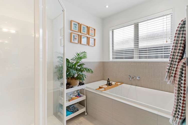 46 Pine Harbour Parade Beachlands_22