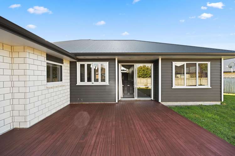 27 Teatree Close Huntington_10