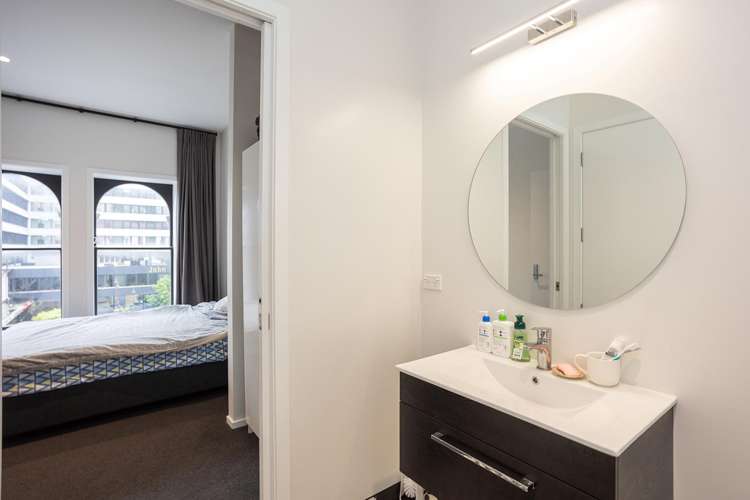 1 Queens Gardens Dunedin Central_33