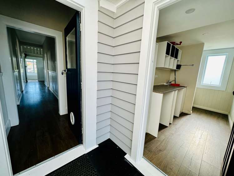 2 Armstrong Street Balclutha_21