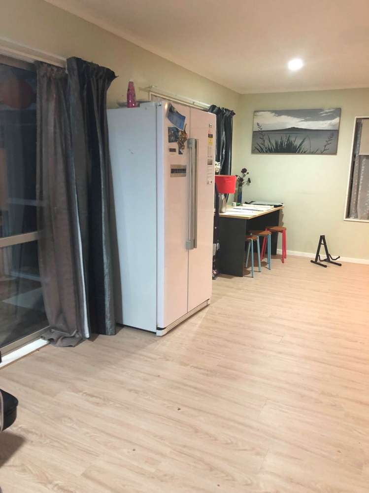 10a Marie Crescent Te Atatu South_12