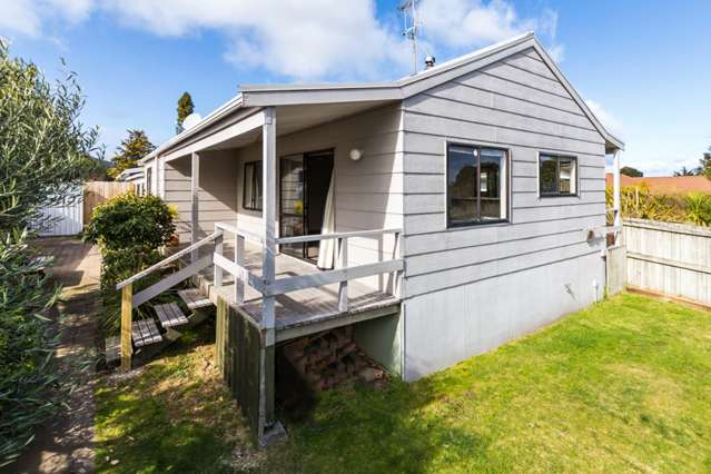 1/96 Hinemoa Avenue Taupo_1